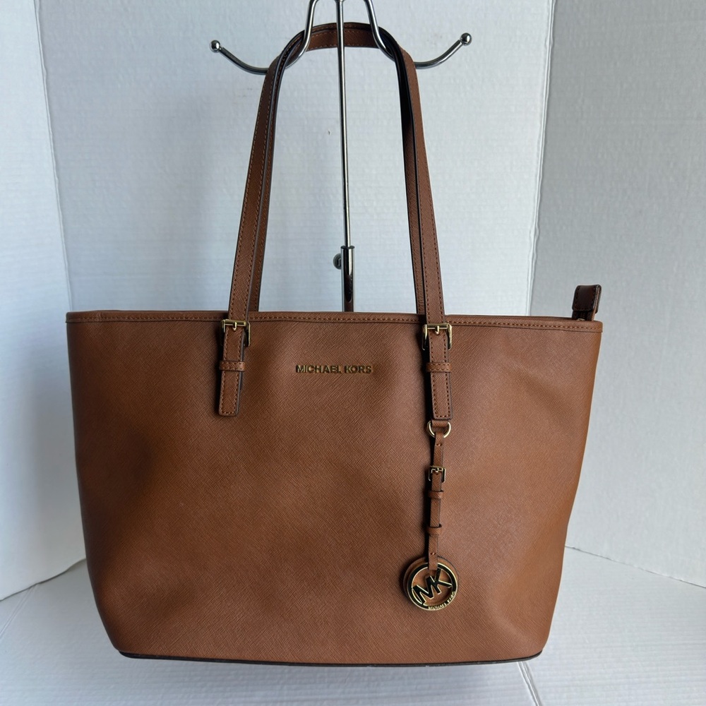 Michael  Kors || Woman’s Tan Leather Tote Bag